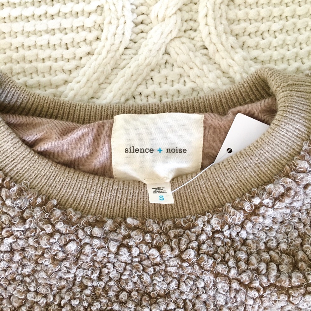 Boucle Pullover Sweater - Picture 3 of 3